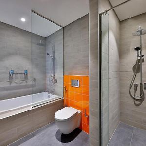 One-Bedroom King Suite